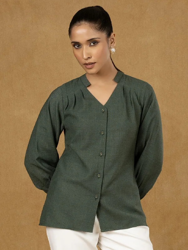 Fashion Forward Green Mandarin Collar Pleated Top