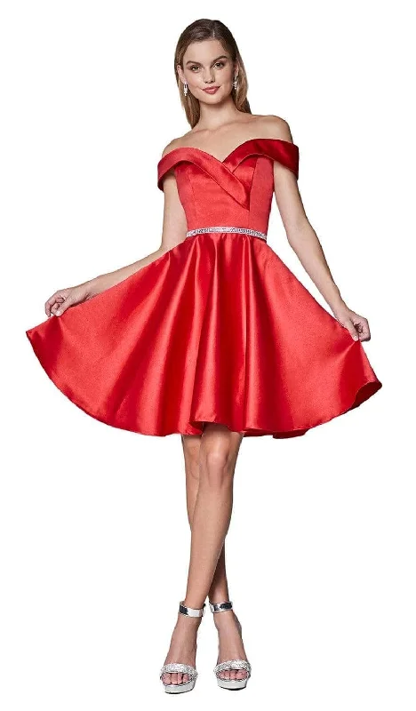 Everyday Fashion Ladivine CD0140 - Off SHoulder Homecoming Dress