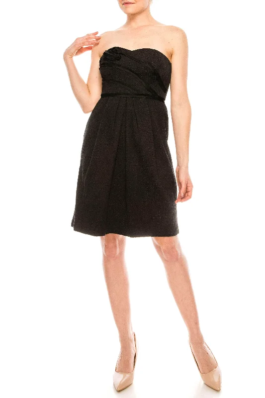 Fashion Sale New Yorker's Apparel 39170 - Strapless Silk Trim Detailed Cocktail Dress