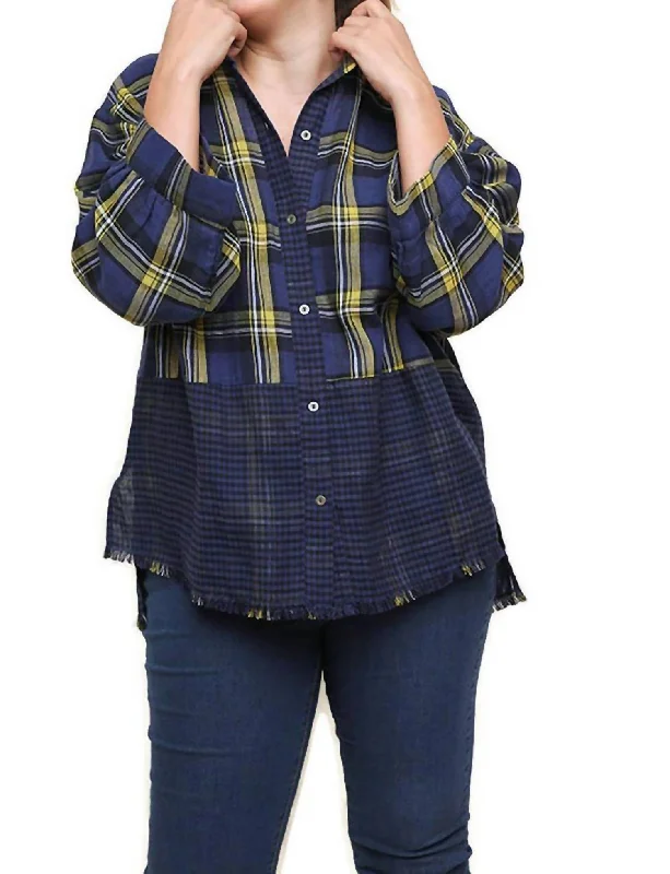 Women's Trendy Outfits Plaid & Checkered Frayed Top In Navy