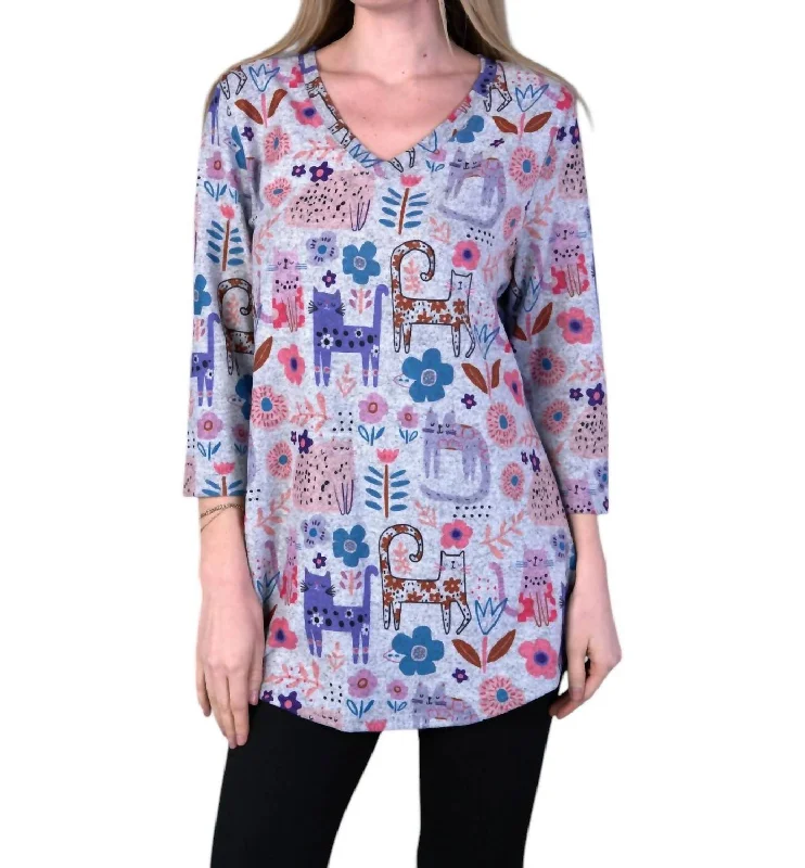 Women's Stylish Outerwear Cats V-Neck Fleece Top In Multi Color