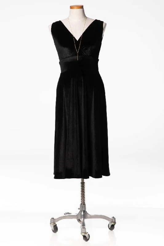 Trendy Attire For Her Abigail Dress - Onyx Velvet