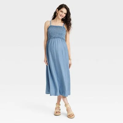 Outfits For Women New - Sleeveless Smocked Midi Maternity Dress - Isabel Maternity by Ingrid & Isabel Blue XS