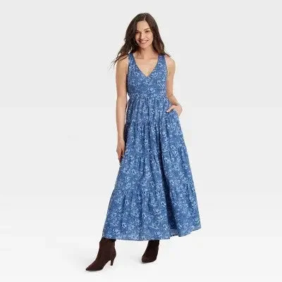 Trendy Women's Collection Open Box - Women's Tiered Maxi A-Line Dress - Universal Thread Blue Floral S