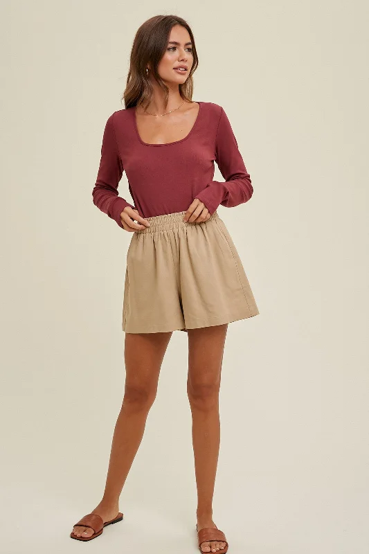 Clothes Of Woman Taupe Smocked Waist Shorts